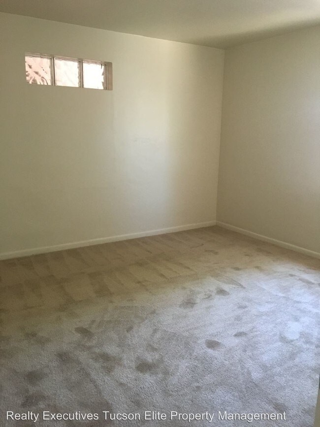 Building Photo - 2 br, 1 bath House - 4106 E. Pima St
