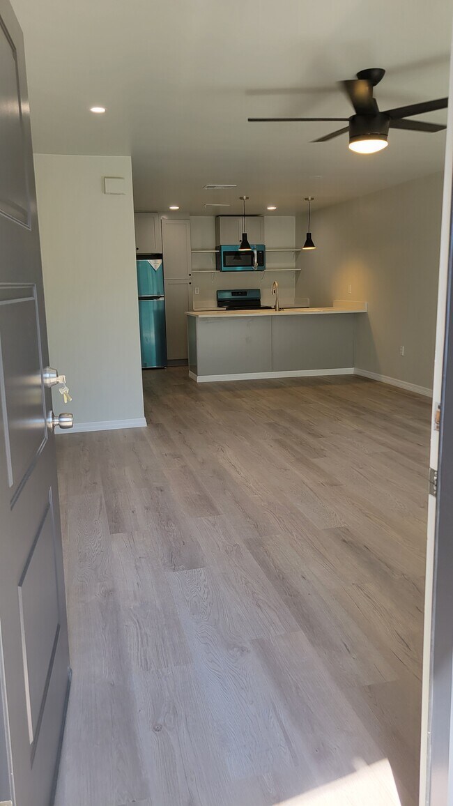 Foto del edificio - 4152 Corsair Ave
