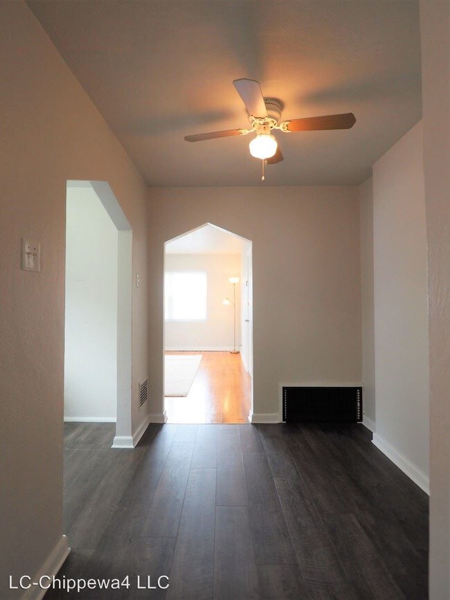 Foto del edificio - 5412 Chippewa St