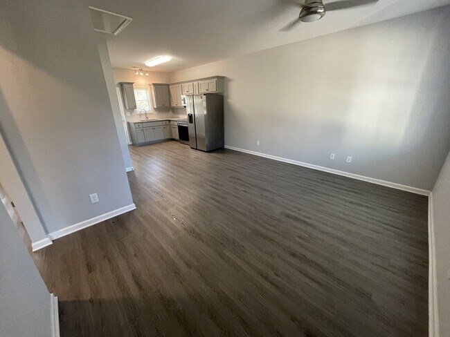 Foto del edificio - 2 bd 2 ba Duplex