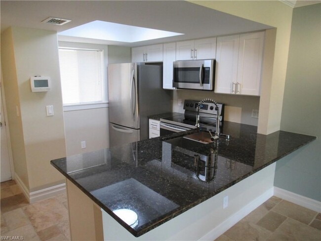 Foto del edificio - 8200 Summerlin Village Cir