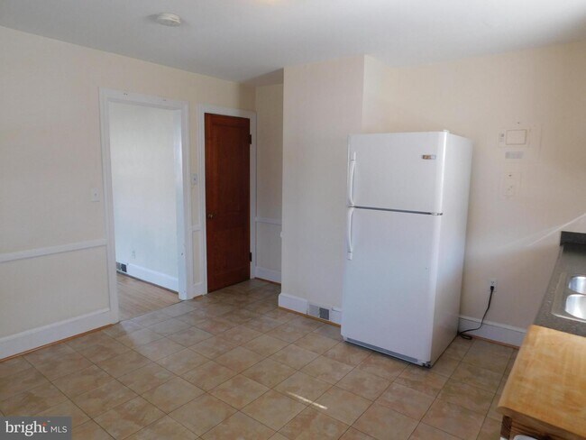 Foto del edificio - 222 Hillcrest Dr