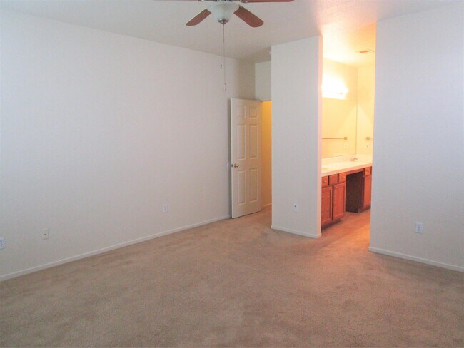 Foto del edificio - 2777 Stonecrest Way