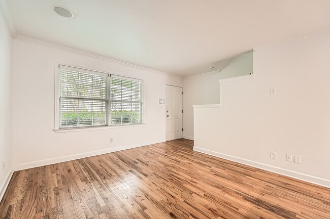 Foto del edificio - 2232 Dunseath Ave NW