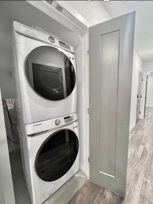 Building Photo - 1312 N 6th St