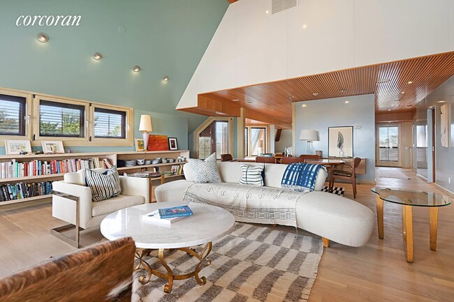 Building Photo - 7 Beach Plum Ct