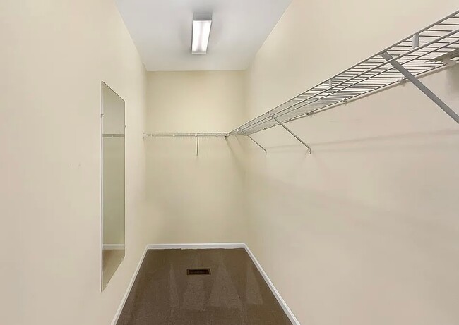 Building Photo - 1038 Spacious Skies Ln