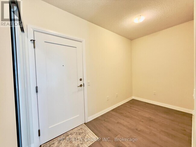 Building Photo - 35 Watergarden Dr