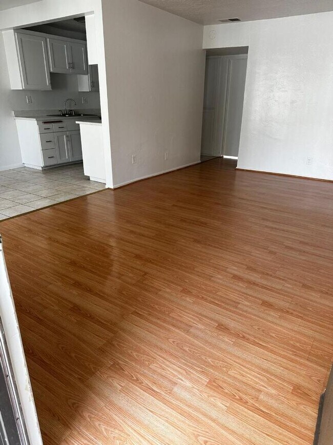 Foto del edificio - "PRIME LOCATION" ONE BEDROOM ONE BATHROOM ...