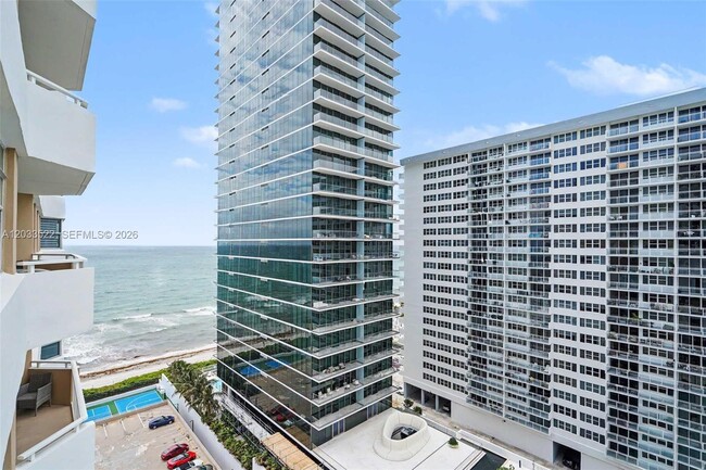 Building Photo - 1980 S Ocean Dr