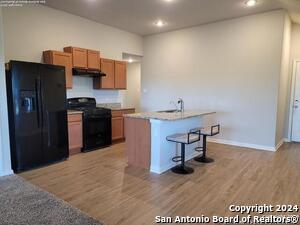 Building Photo - 410 Retama Pass