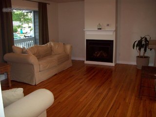 Building Photo - 1513 Crestmore Pl