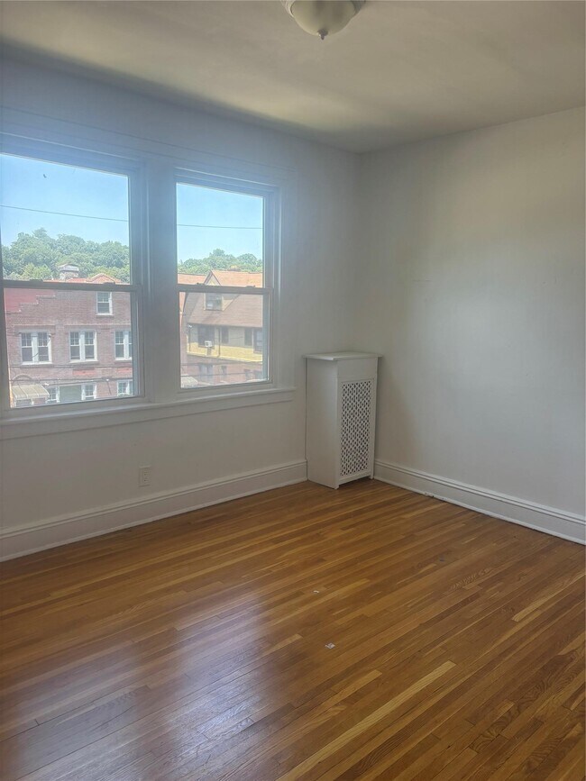 Foto del edificio - 174 Sedgwick Ave