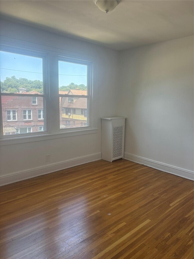 Building Photo - 174 Sedgwick Ave
