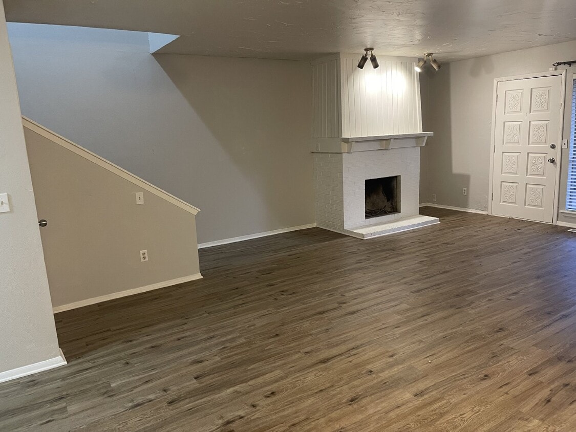 4096 NW 36th St, Oklahoma City, OK 73112 Room for Rent in Oklahoma