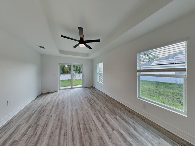 Foto del edificio - 1510 NE 13th Pl