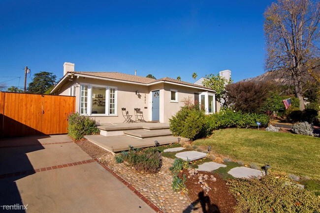 Building Photo - 3 br, 2 bath House - 1821 Harding Ave