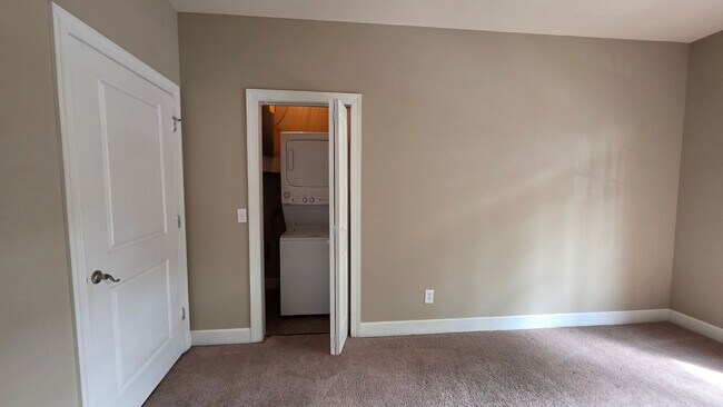 Building Photo - Garrett &amp; Associates, LLC - Five Plex