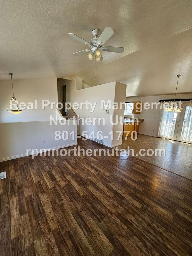 Building Photo - 3 Bedroom Home Coming Available in Ogden
