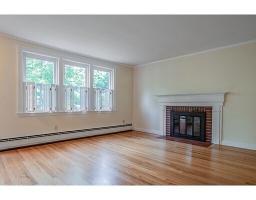 Building Photo - 46 Evergreen Rd