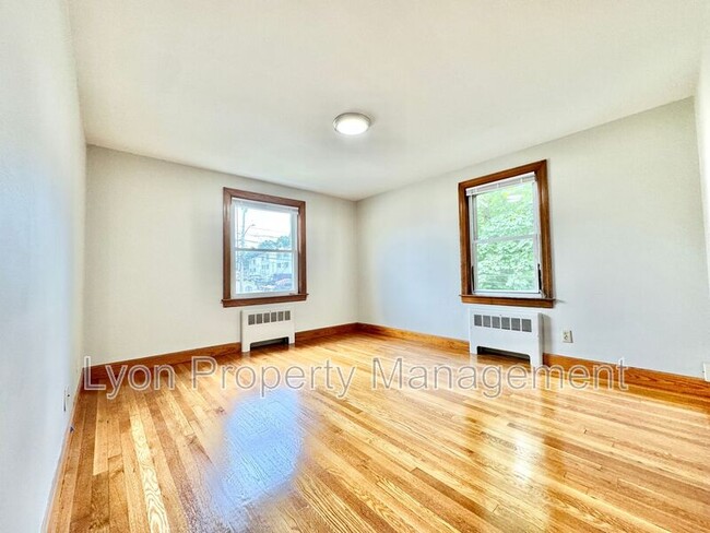 Building Photo - 1754 Diamond Hill Rd