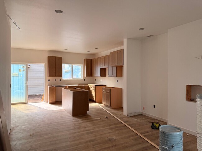 Foto del edificio - New Construction!