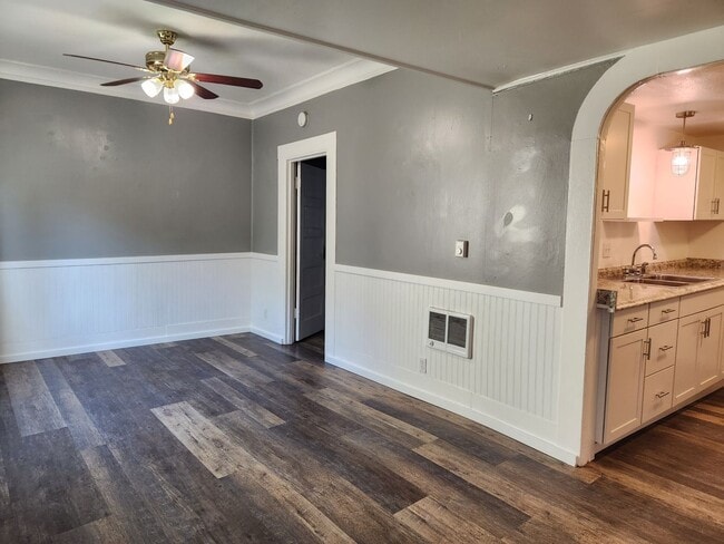 Building Photo - 920 Highland Ave