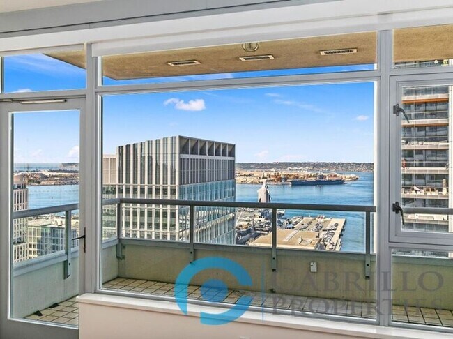 Foto del edificio - 700 W E St