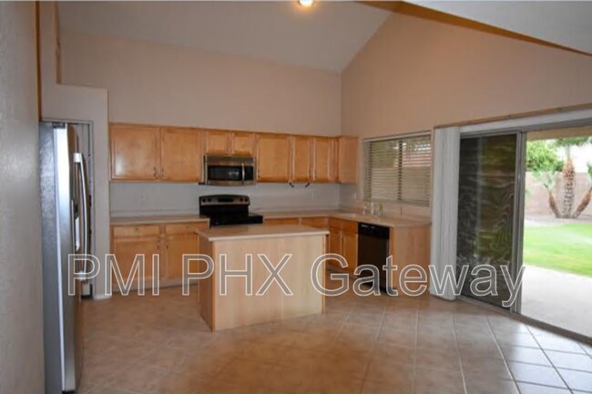 Building Photo - 7141 W Potter Dr