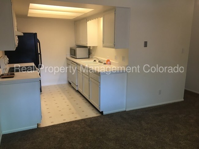 Foto del edificio - 792 S Youngfield Ct