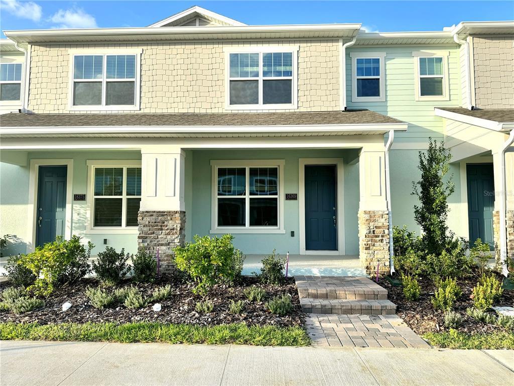 Foto principal - 16369 Hamlin Hls Rd