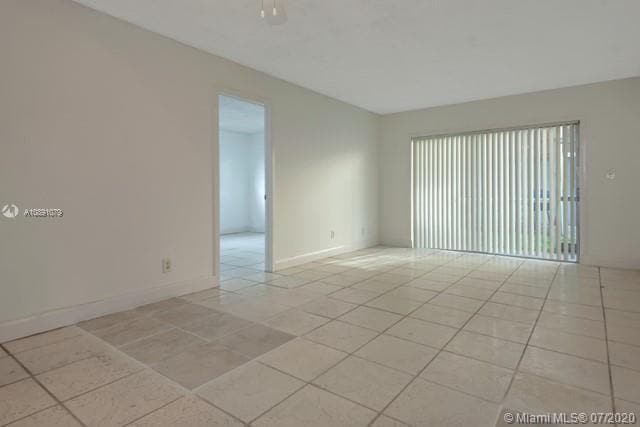 Foto del edificio - 1021 NW 45th St