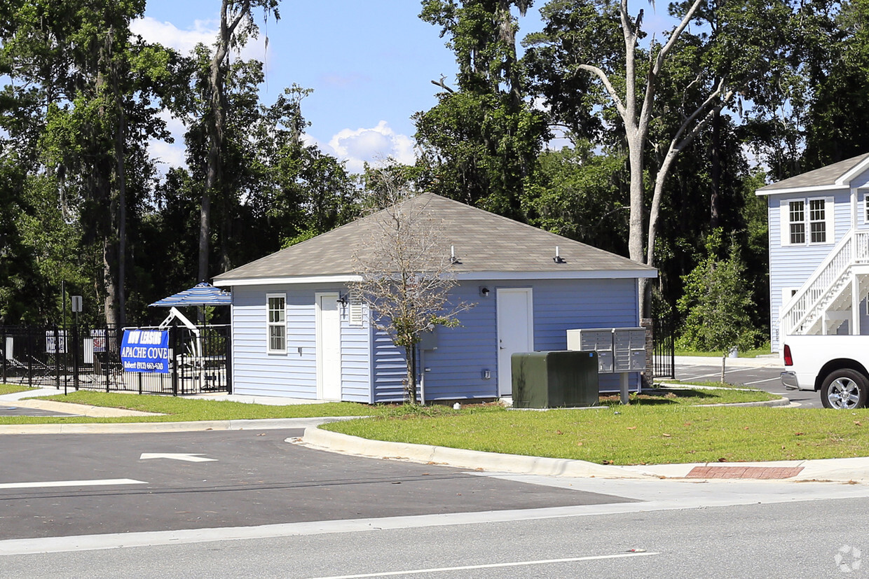 Apache Cove Apartments Savannah Ga