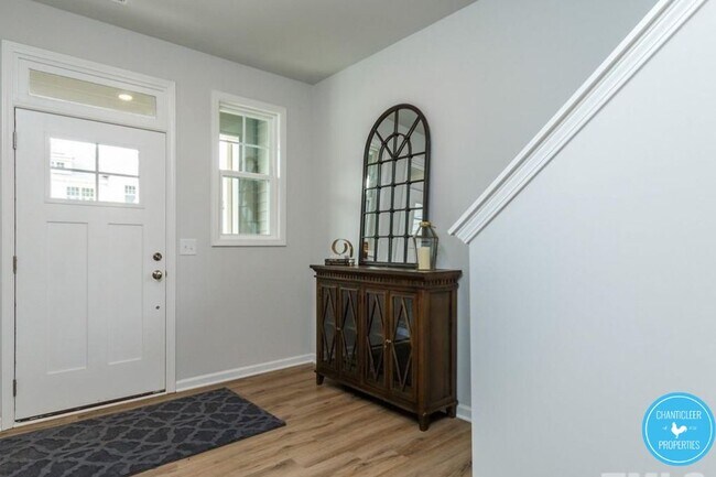 Building Photo - 3322 Tracer Dr