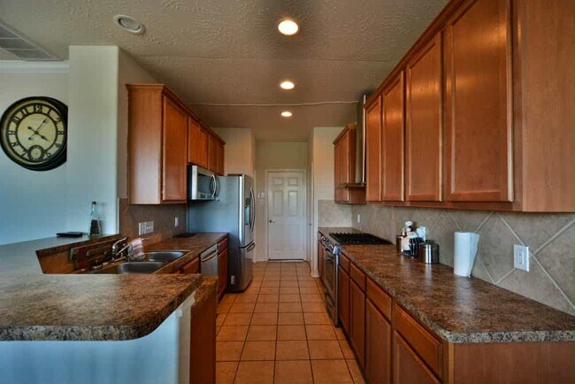 Foto del edificio - 3205 Victorian Manor Ln