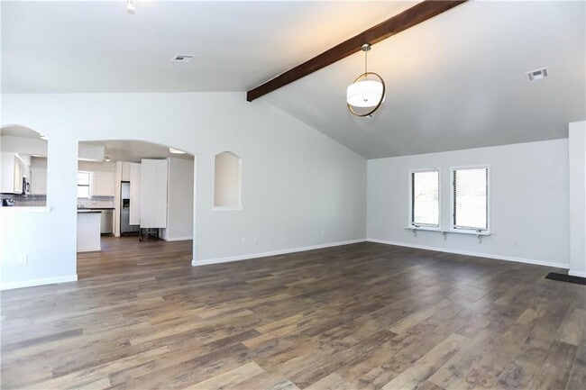 Building Photo - 1005 Robin Haven Dr