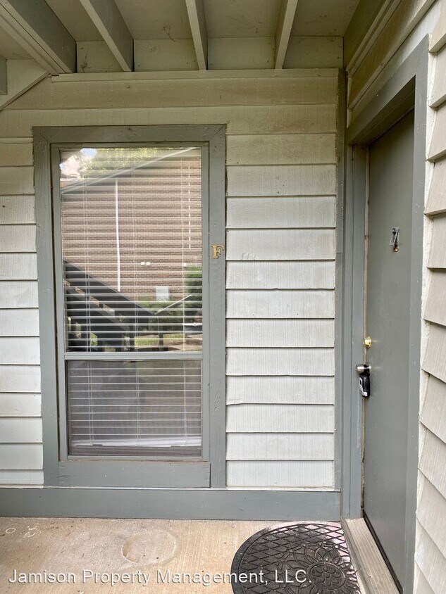 Foto principal - 2 br, 2 bath House - 4936-F Sardis Rd
