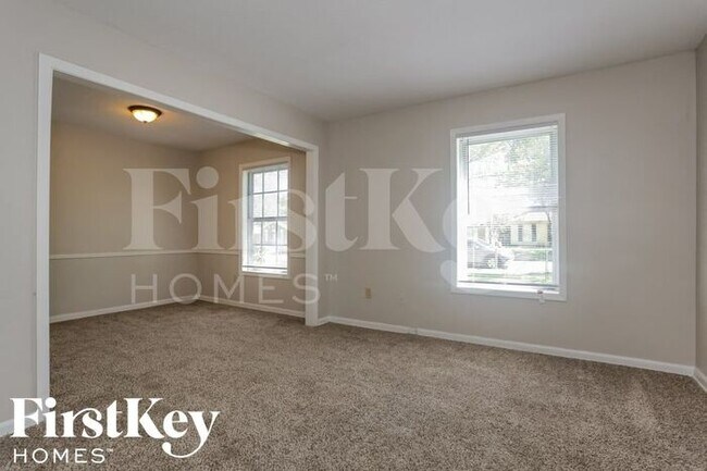 Foto del edificio - 6156 Lacewood Cove