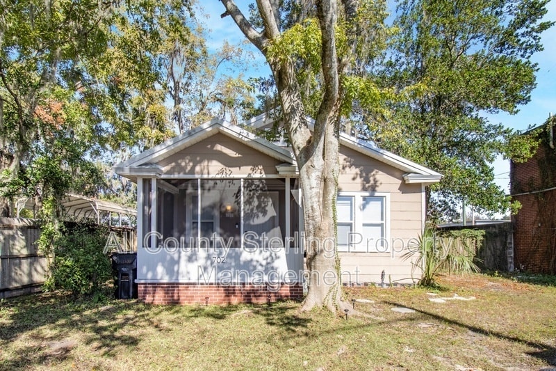 Primary Photo - 702 NW 2 Ave