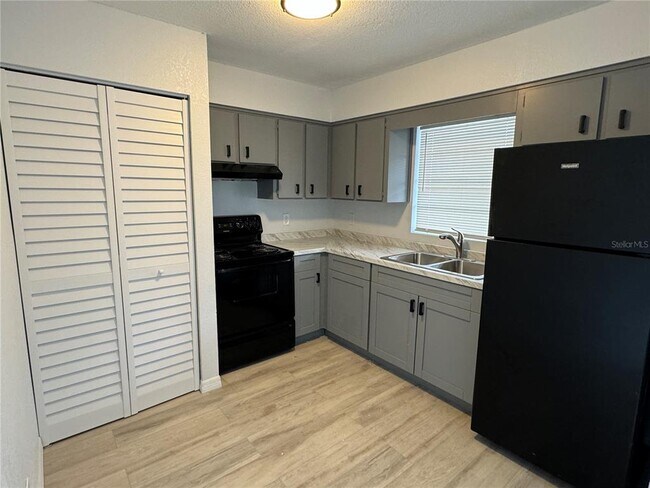 Foto del edificio - 11314 N 52nd St
