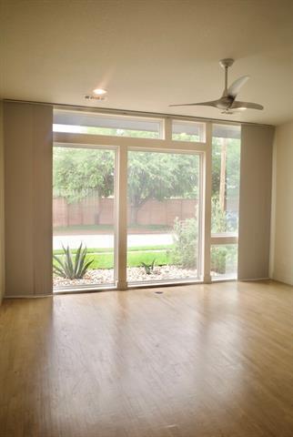 Building Photo - 207 Adrian Dr