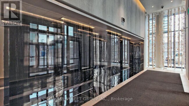 Building Photo - 138 Downes St