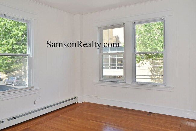 Foto del edificio - 90 Taft Ave