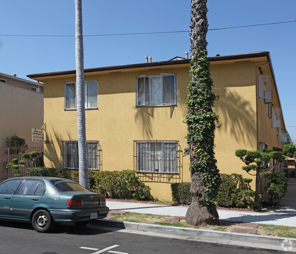 Foto del edificio - 6043 Stafford Ave