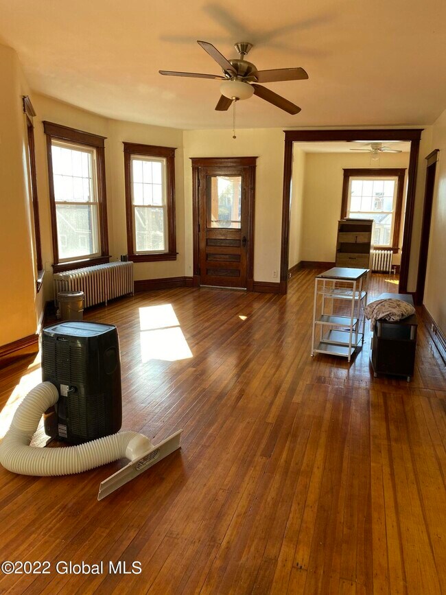 9 Mcclellan Ave, Amsterdam, NY 12010 Townhome Rentals in Amsterdam NY