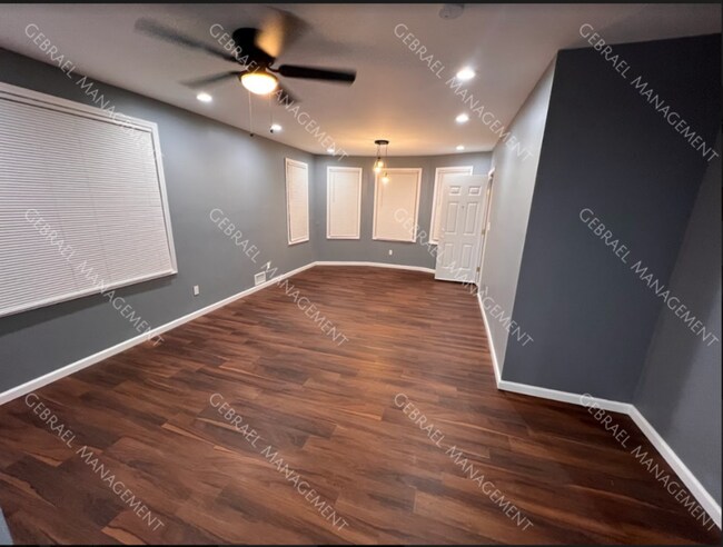 Foto del edificio - 1558-1562 Calvert Ave