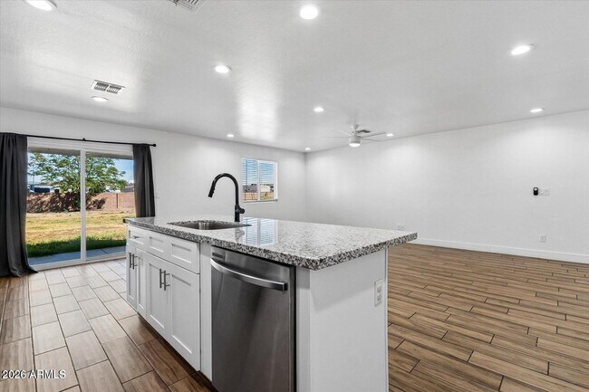 Foto del edificio - 3607 W Fillmore St