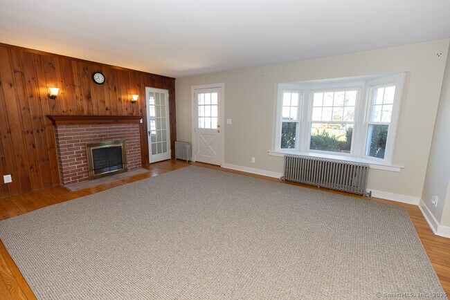 Foto del edificio - 32 Maplewood St