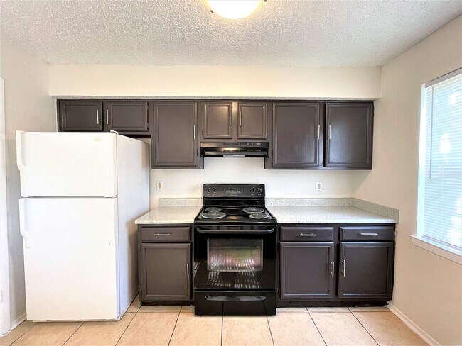 Foto del edificio - Charming 2 Bedroom in Garland