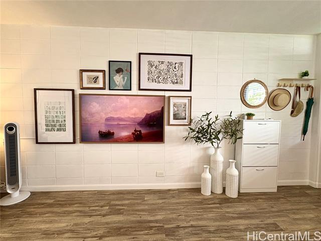 Foto del edificio - 425 Ena Rd